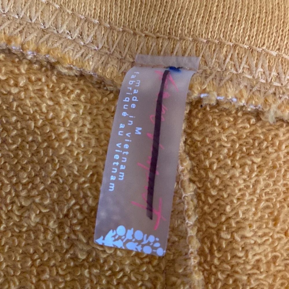 Free People M NWOT Marigold cropped pockets wide leg joggers - Picture 7 of 7